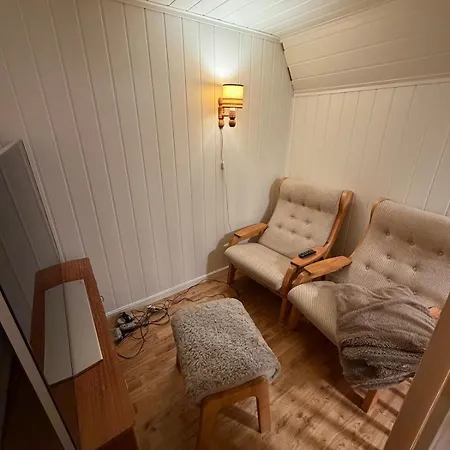 Authentic Vacation With Lovely Fjord View Vakantiehuis
