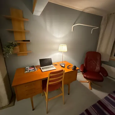 Authentic Vacation With Lovely Fjord View Vakantiehuis Senja